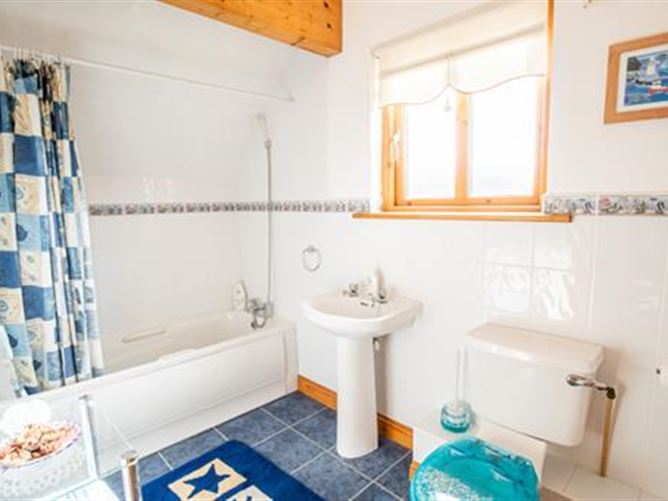 6 Sandycove Phase 1, Ballymoney, Co. Wexford