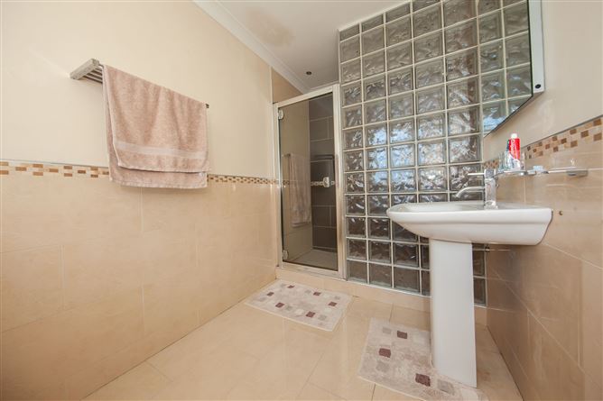 13 Carrigwood, Firhouse, Dublin