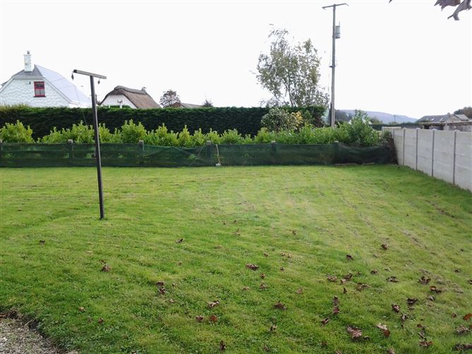 1 The Thatched Cottages, Knockananna, Wicklow