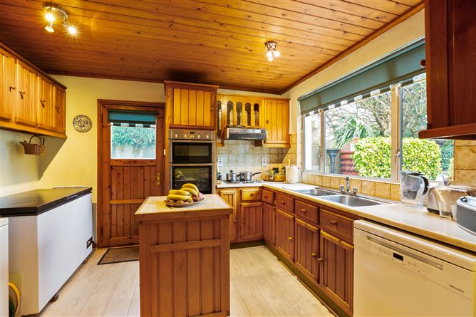 22 Woodlands Park, Mount Merrion Avenue, Blackrock, Co. Dublin