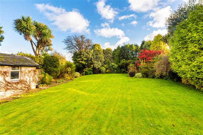 22 Woodlands Park, Mount Merrion Avenue, Blackrock, Co. Dublin