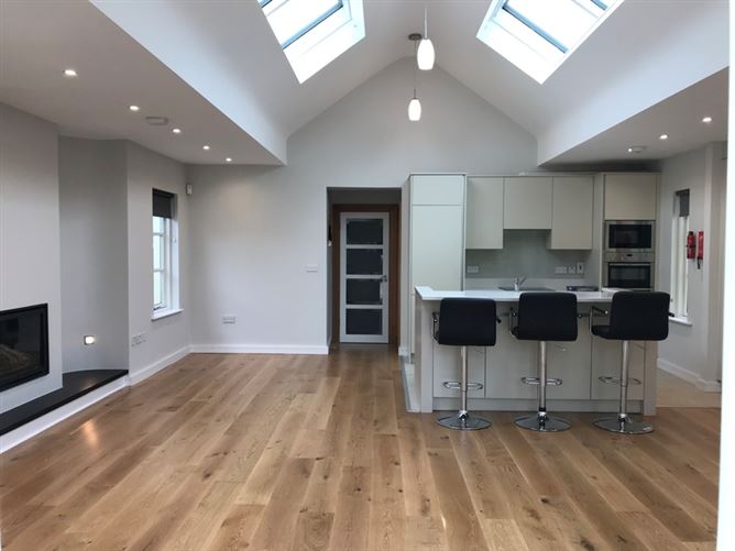 Roebuck Road, Dublin 14