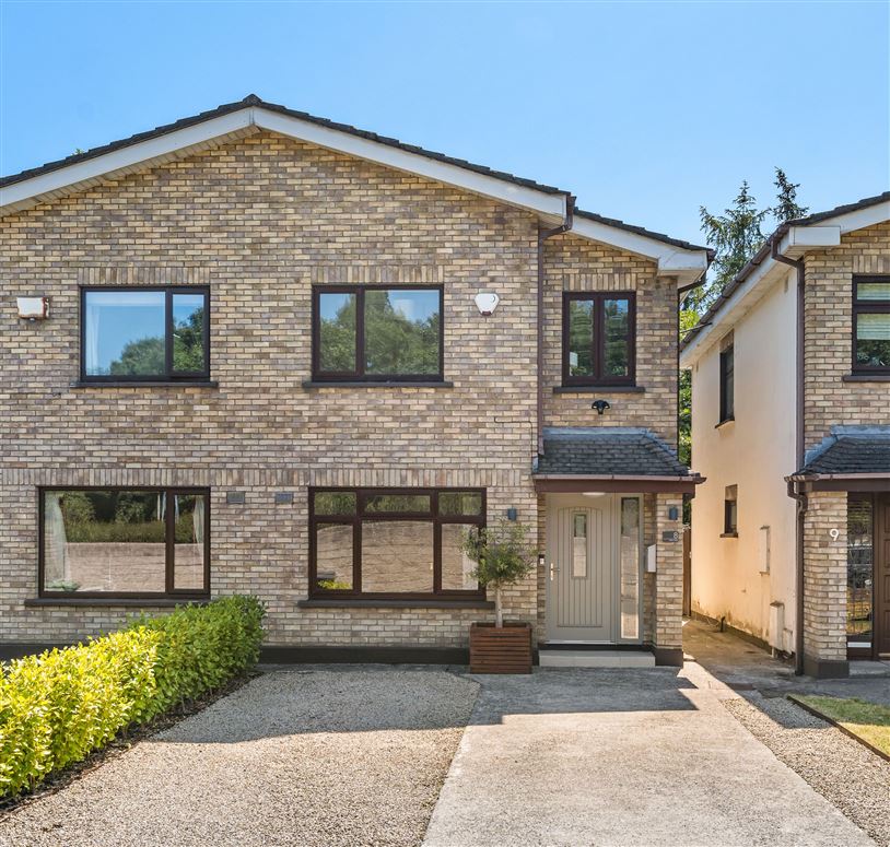 8 Hillcrest, Templeogue, Dublin 6W