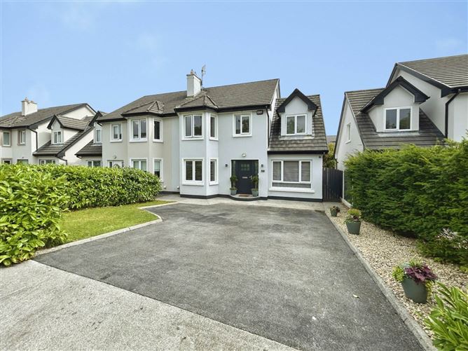 10 Gort Leamhan, Roslevan, Ennis, County Clare