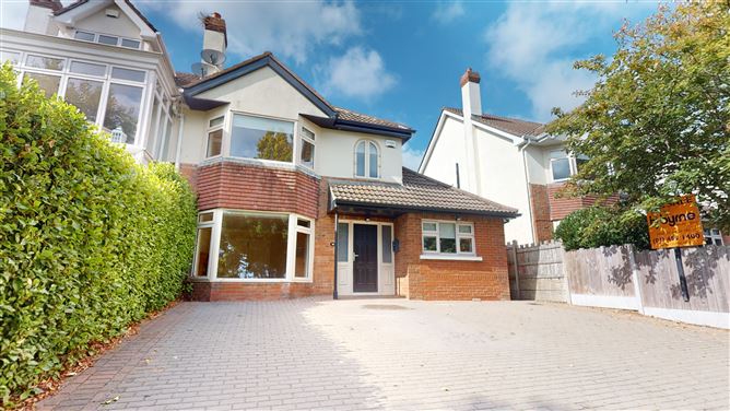 10 Brighton Court, Foxrock, Dublin 18