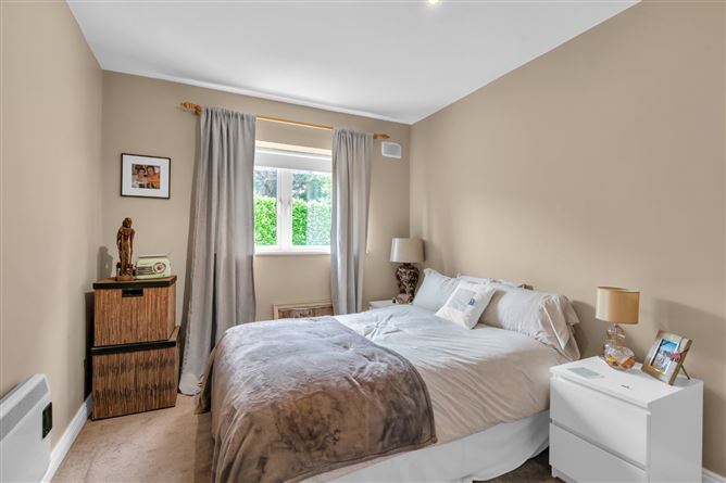 Apartment, 43 Rochford Park, Kill, Co. Kildare