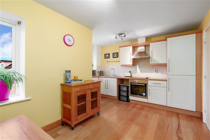 11 Hayworth Close, Ongar, Dublin 15