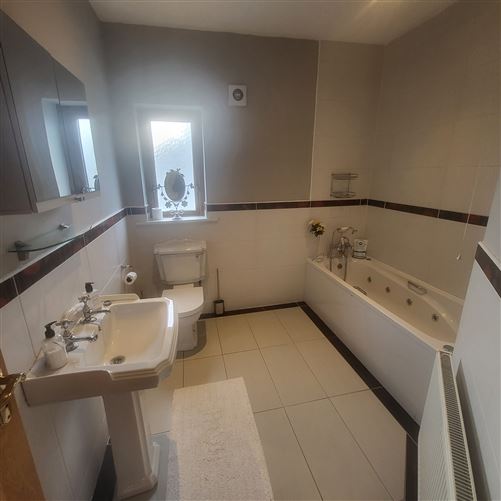 7 Boffin Ave, Dromod, Leitrim