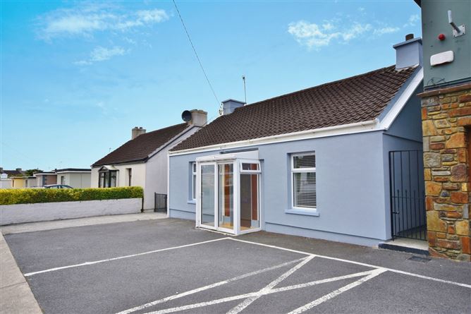 Photo 23 of 25 — St Brendans Terrace, Listowel, Co. Kerry