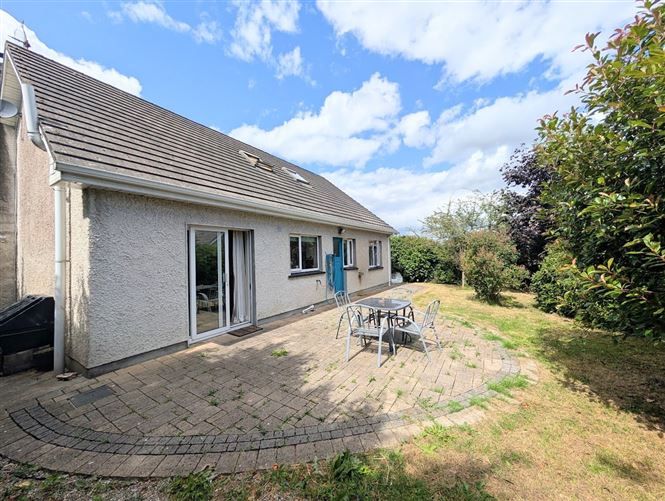 Photo 22 of 25 — 3 Coill Fuinseoige, St Conlan's Road, Nenagh, Co. Tipperary
