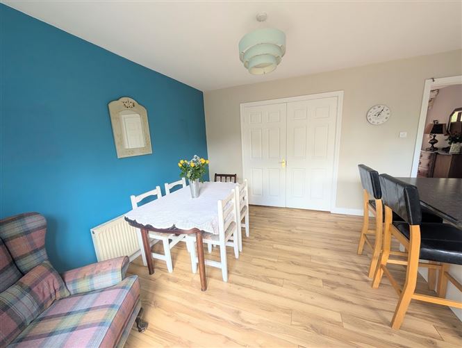 Photo 10 of 25 — 3 Coill Fuinseoige, St Conlan's Road, Nenagh, Co. Tipperary