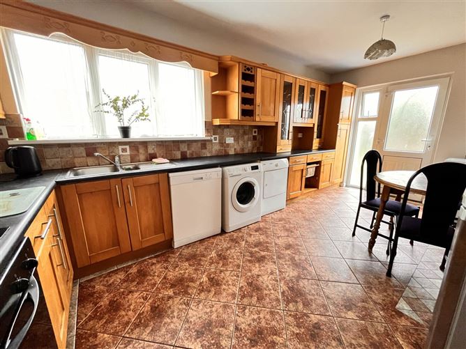 Photo 6 of 12 — 37 Glenbaun, Ballybane, Galway, County Galway