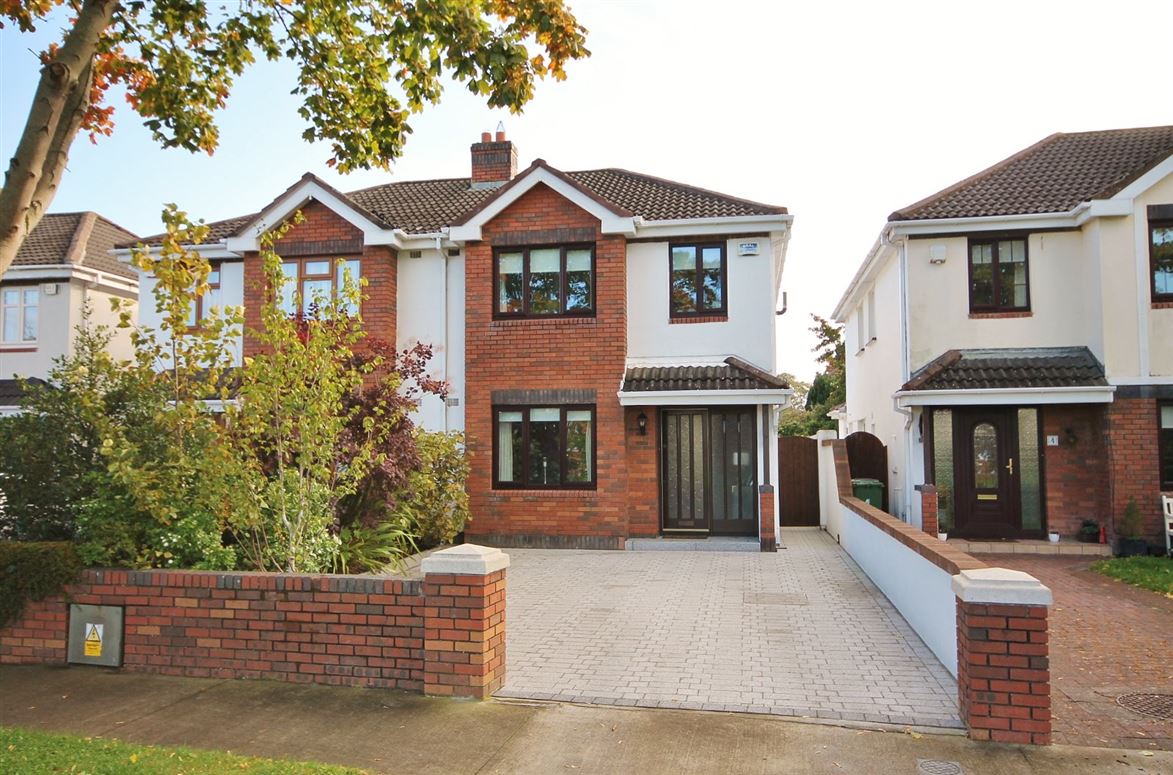 5 Ballyowen Crescent, Lucan, Co. Dublin