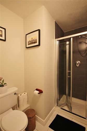 5 Ballyowen Crescent, Lucan, Co. Dublin
