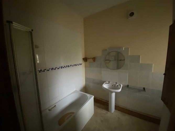 9 & 9A Lower Ormond Street, Nenagh, Co. Tipperary