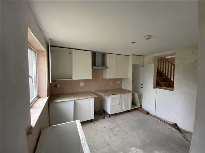 9 & 9A Lower Ormond Street, Nenagh, Co. Tipperary