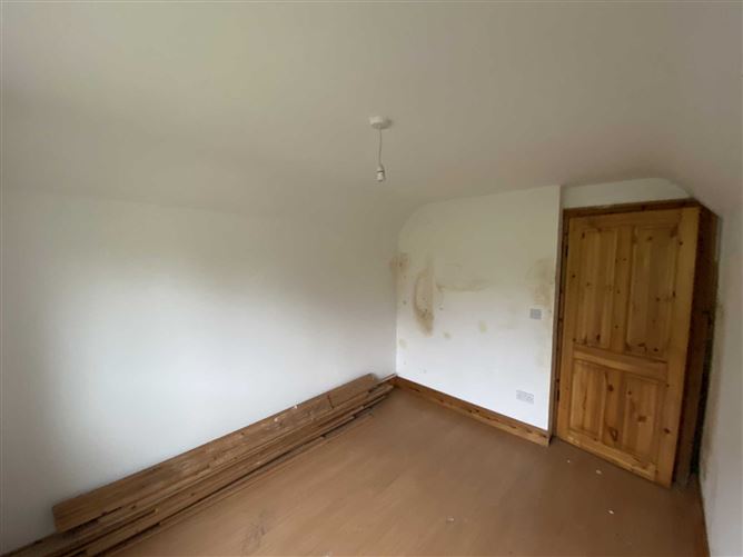 9 & 9A Lower Ormond Street, Nenagh, Co. Tipperary