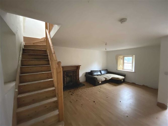 9 & 9A Lower Ormond Street, Nenagh, Co. Tipperary
