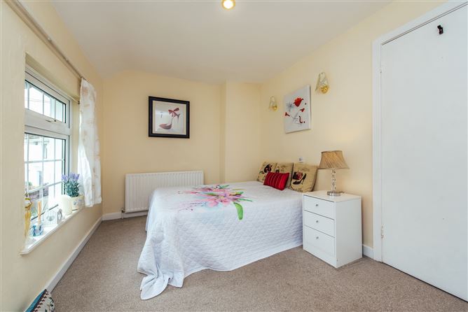 919 Moorefield Crescent, Newbridge, Kildare