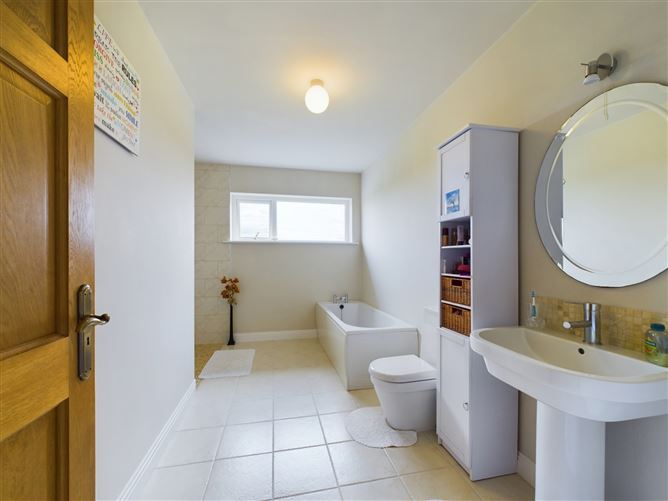 Caherea, Lissycasey, Ennis, Co. Clare