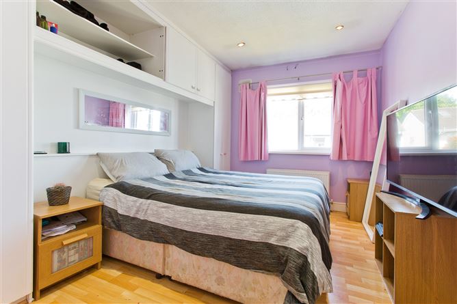 31 Laverna Dale, Castleknock, Dublin 15