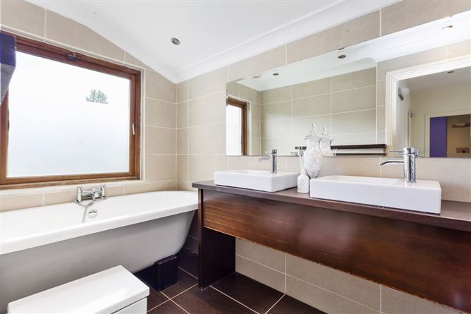 24 Dollymount Avenue, Clontarf,   Dublin 3