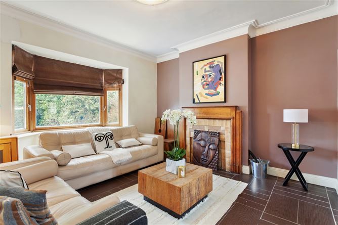 24 Dollymount Avenue, Clontarf,   Dublin 3