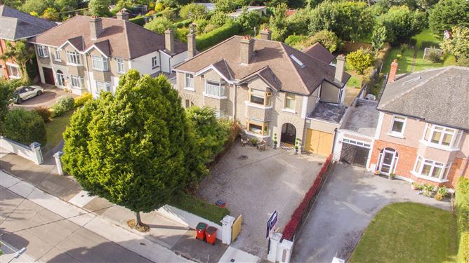 24 Dollymount Avenue, Clontarf,   Dublin 3
