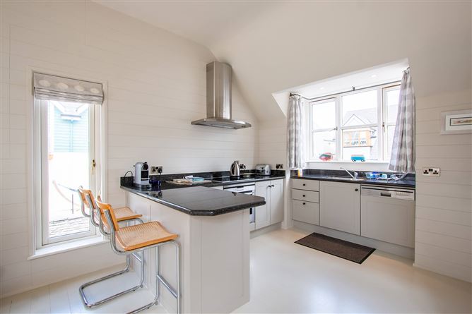 8 The Island, Inchydoney, Clonakilty, Co. Cork