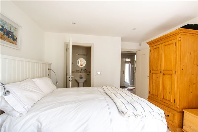 8 The Island, Inchydoney, Clonakilty, Co. Cork