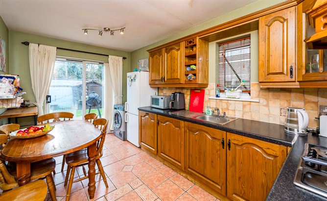 14 Tara Court Road, Navan, Meath