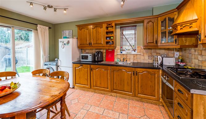 14 Tara Court Road, Navan, Meath