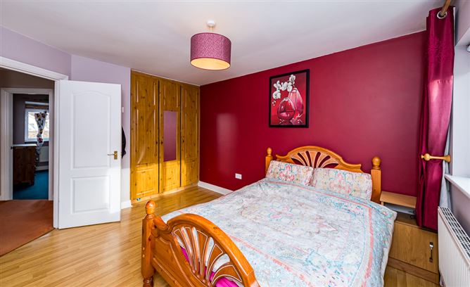 14 Tara Court Road, Navan, Meath
