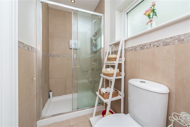 5 The Crescent, Johnstown Manor, Johnstown, Co. Kildare