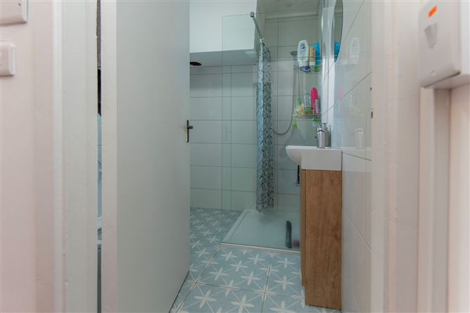 20 Riverside, Woodquay, Galway