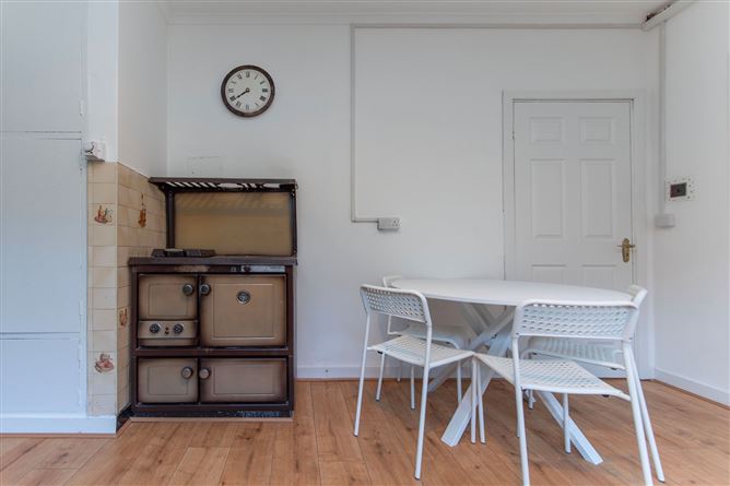 20 Riverside, Woodquay, Galway