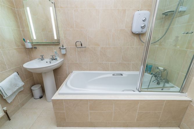 10 Woodview, Rathangan, Kildare