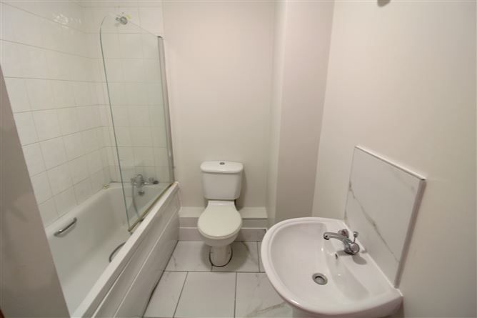50 Woodbrook Hall, Castleknock, Dublin 15