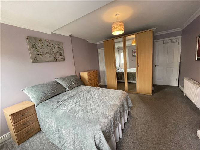 27 Chandlers Rest, Rushbrooke Links, Cobh, Cork