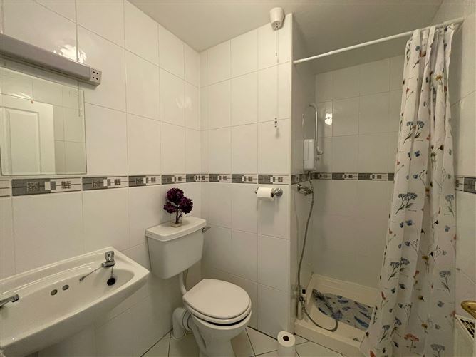 27 Chandlers Rest, Rushbrooke Links, Cobh, Cork