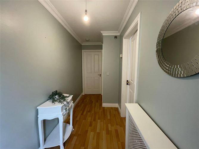 27 Chandlers Rest, Rushbrooke Links, Cobh, Cork