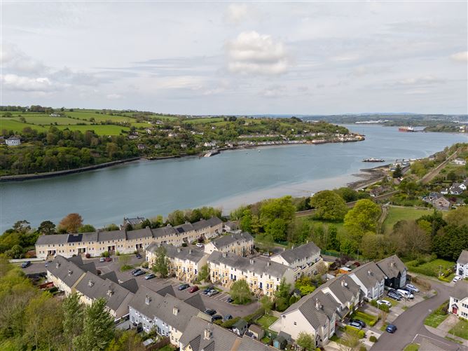 27 Chandlers Rest, Rushbrooke Links, Cobh, Cork
