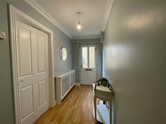 27 Chandlers Rest, Rushbrooke Links, Cobh, Cork
