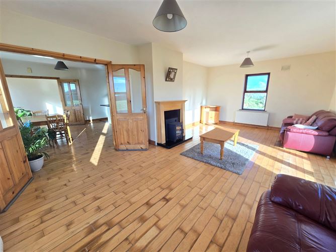 Doonagore, Doolin, Co. Clare