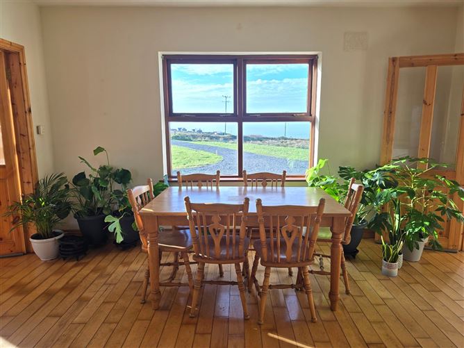 Doonagore, Doolin, Co. Clare