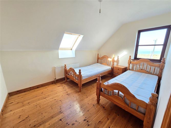 Doonagore, Doolin, Co. Clare