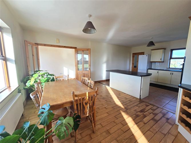 Doonagore, Doolin, Co. Clare