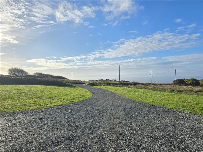 Doonagore, Doolin, Co. Clare