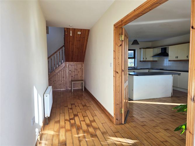 Doonagore, Doolin, Co. Clare