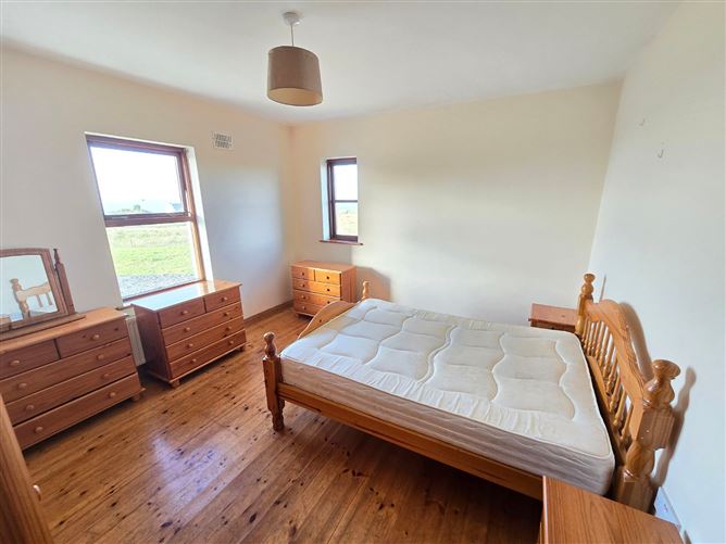 Doonagore, Doolin, Co. Clare